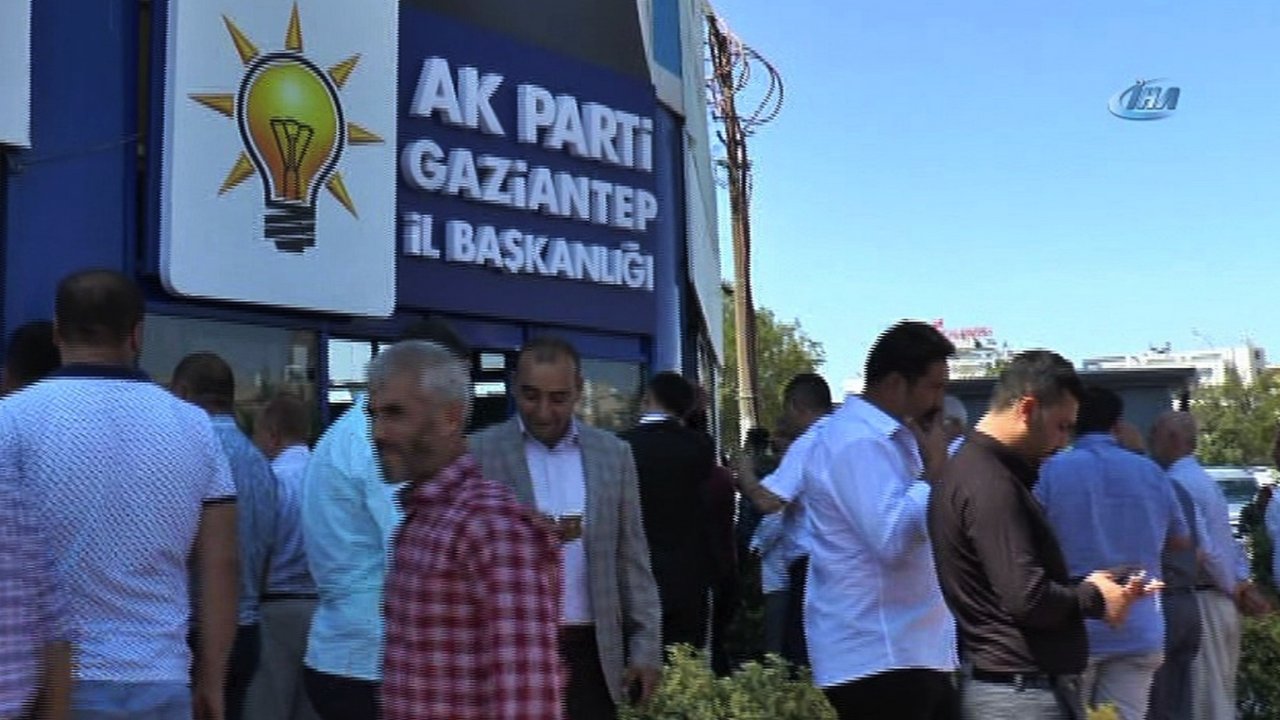 AK Parti Gaziantep’te DÜĞÜM ÇÖZÜLÜYOR! YENİ YÖNETİMDE KİMLER OLACAK?