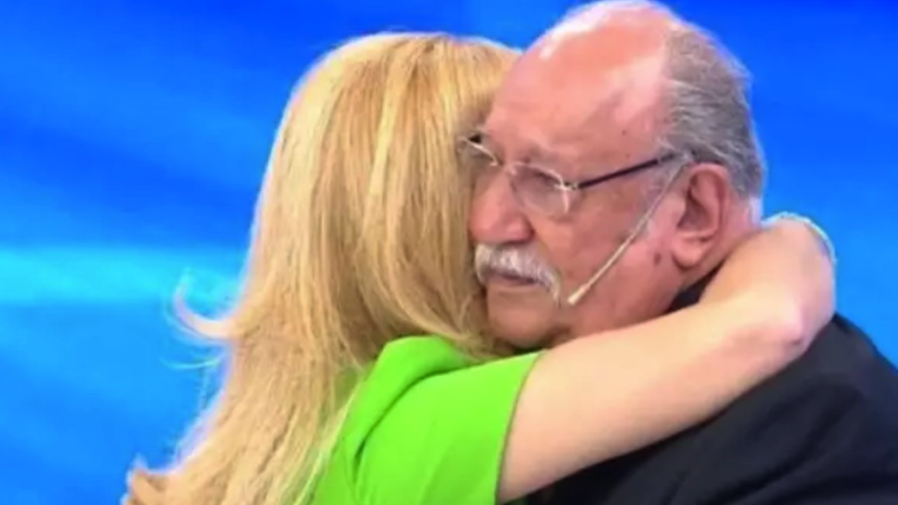 Müge Anlı'nın Gözde Avukatı Rahmi Özkan Hastaneye Kaldırıldı - İşte İlk Fotoğraflar ve Duygusal Yegen Mesajı!