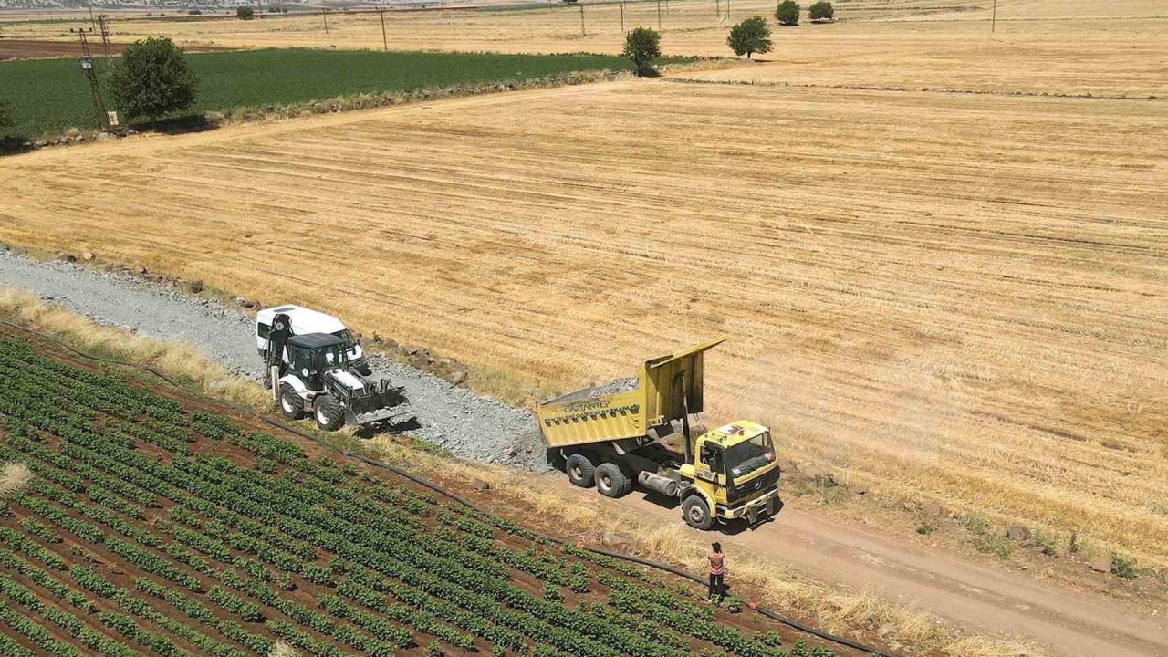 Arazi yolarındaki çalışmalar için Gaziantep Araban Belediye Başkanı Özdemir’e teşekkür