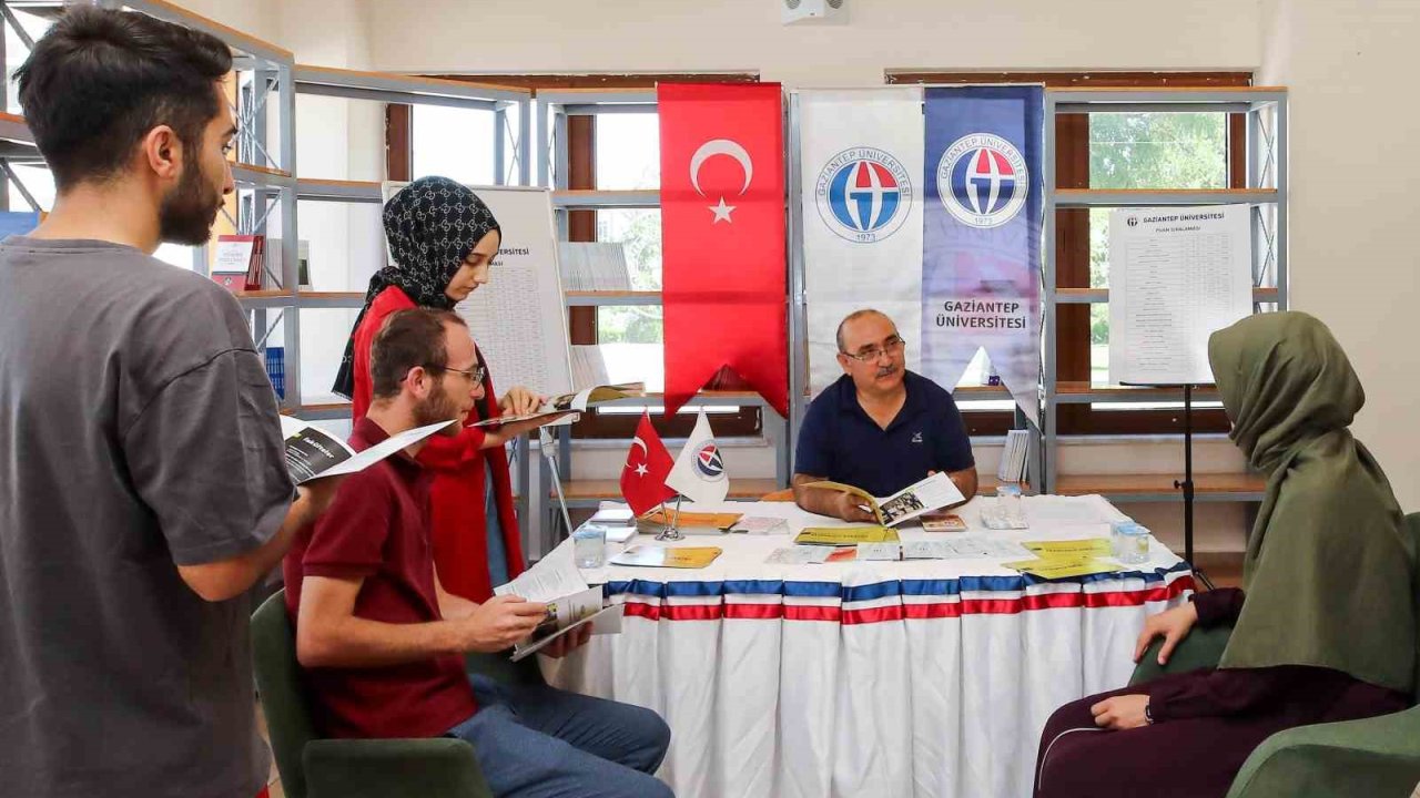 Gaziantep Üniversitesi'nde (GAÜN) Aday öğrencilere rehberlik için tercih ofisi açıldı
