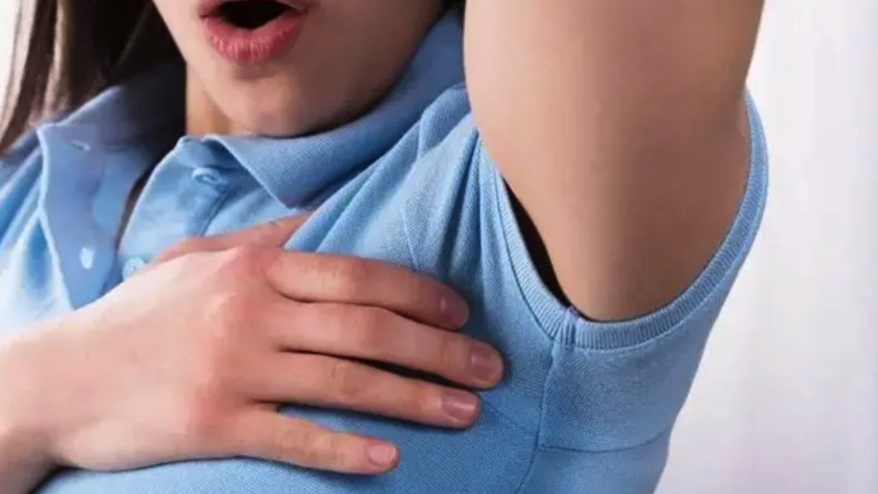 Sıcaklar Bastırıyor, Terleme Sıkıntısına Son Verin: İşte 3 Etkili Çözüm!