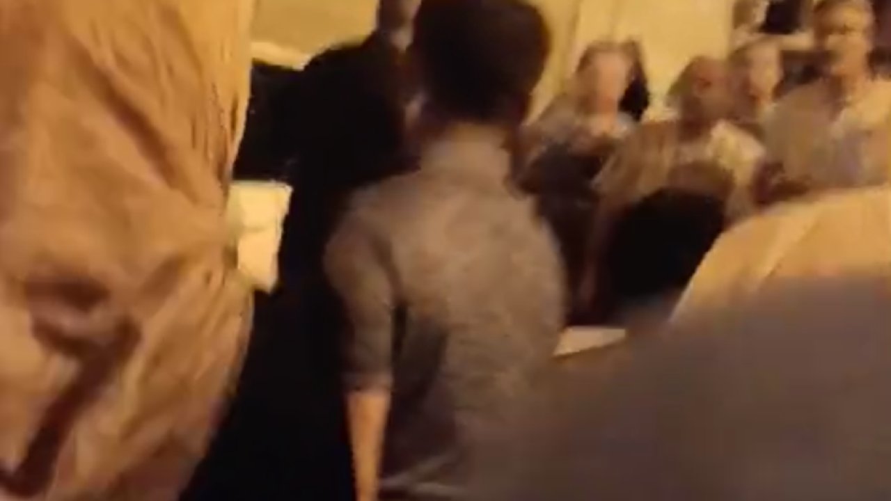 Gaziantep'te mahalle birbirine girdi!! 2 MİLYONLUK ARAÇ VE TOFAŞ KAZASI