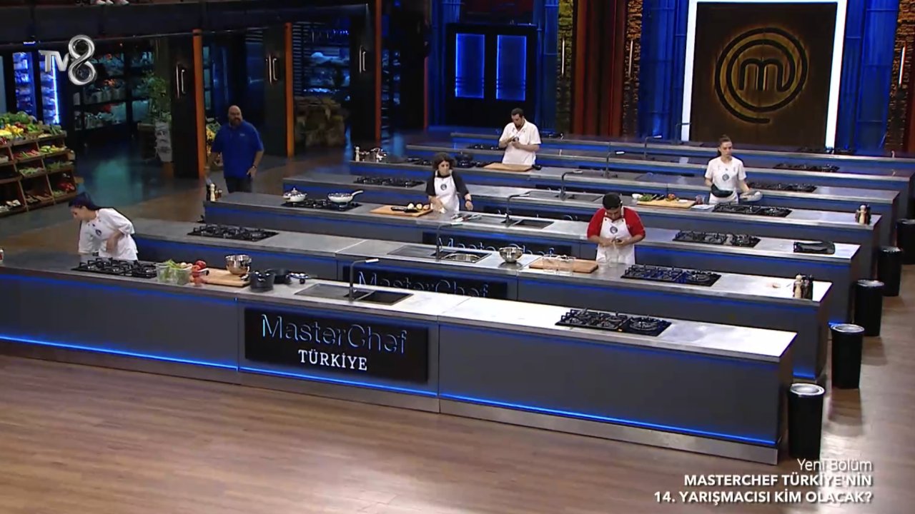 Masterchef Yarışmasında 14. Yarışmacı Belli Oldu! Ensar Karides Kriziyle Şefleri Şaşkına Çevirdi!