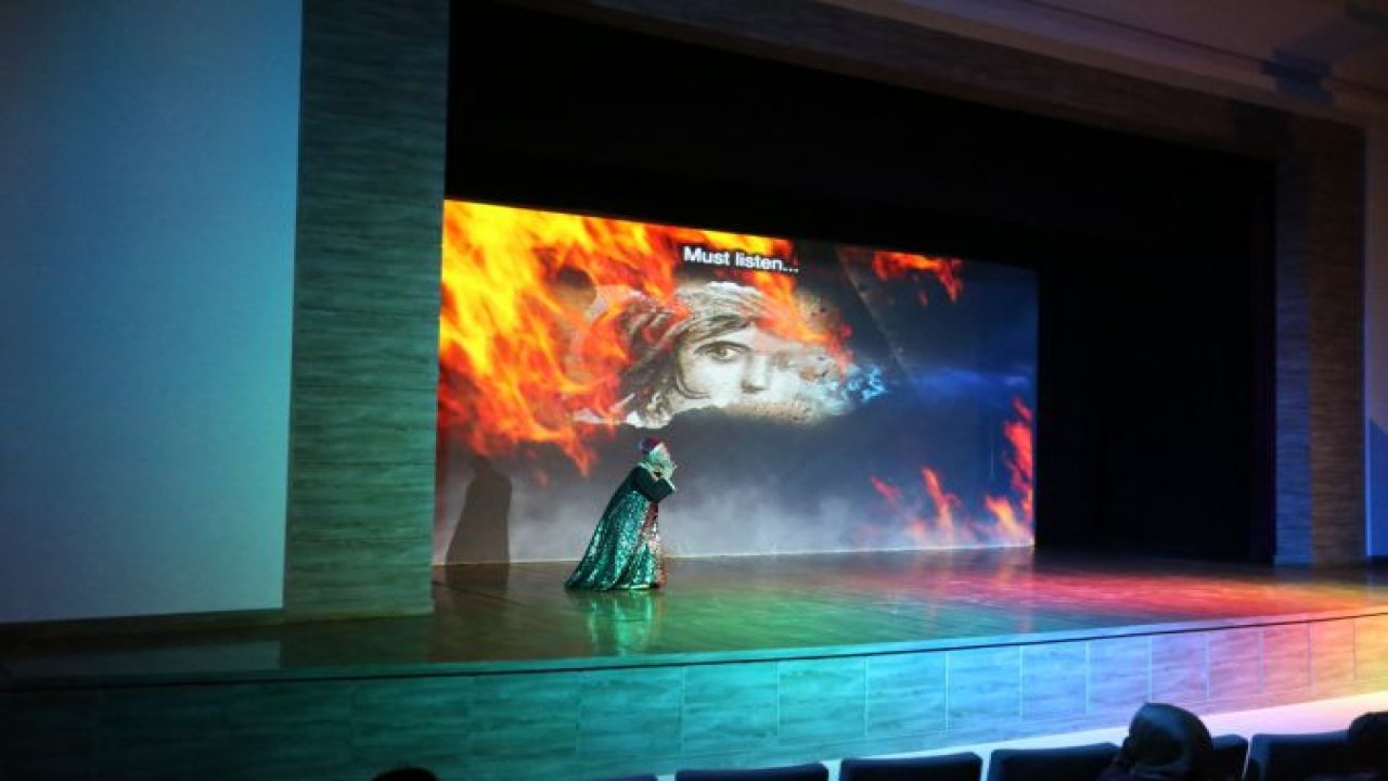 'EMANET-İ MUKADDESE' RESİTALİ BÜYÜLEDİ!