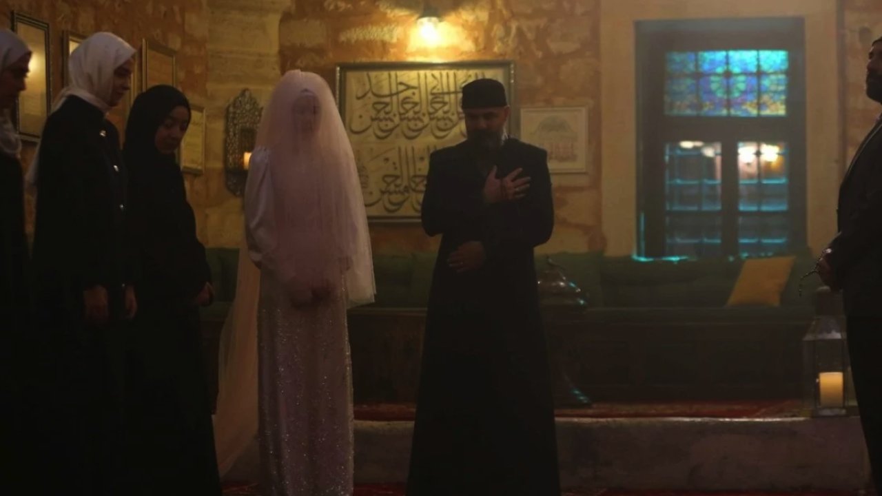 Reyting Rekortmeni Kızıl Goncalar Dizisi Yeni Sezon Başlangıcı Belli Oldu!