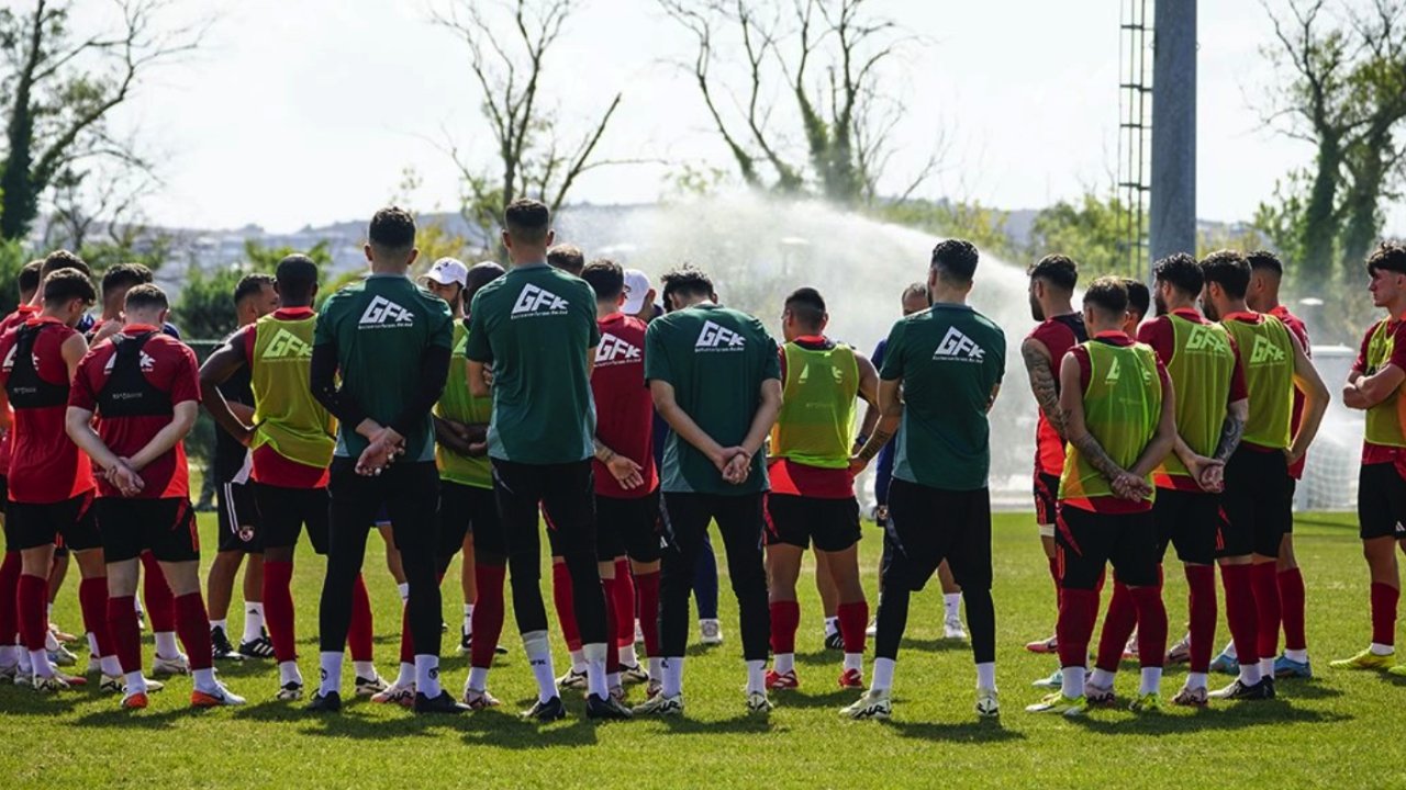 Gaziantep FK'de Ortalık Karışık! Kimsenin yeri garanti değil