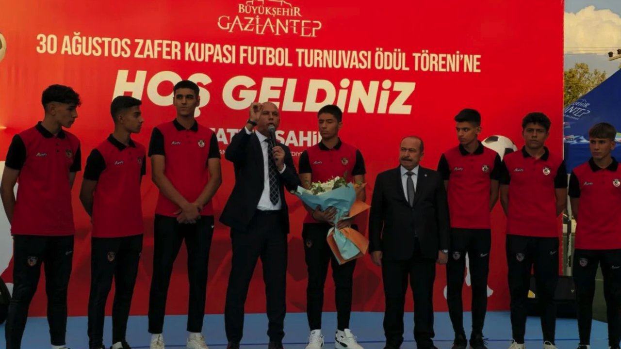 Gaziantep FK 7 oyuncuyu Büyükşehir Belediye Spor Kulübü'nden transfer etti...