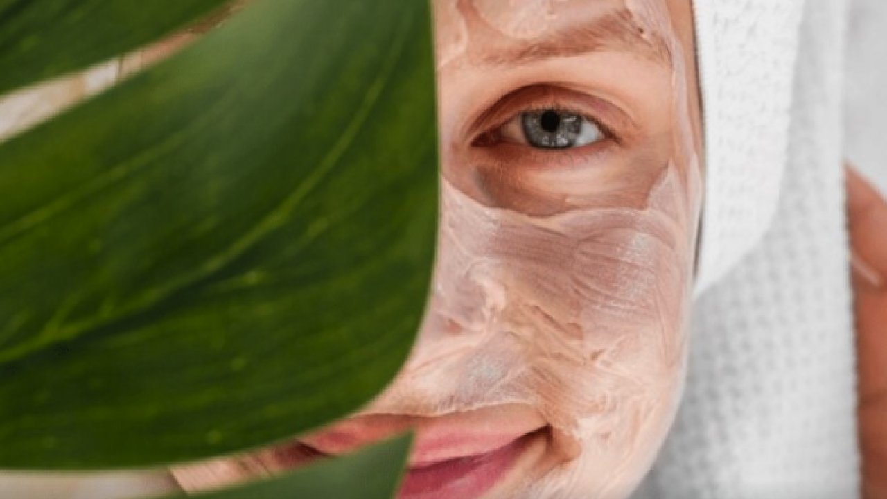 Düzenli Cilt Bakımı İle Işıltılı Bir Cilt Sizleri Bekliyor