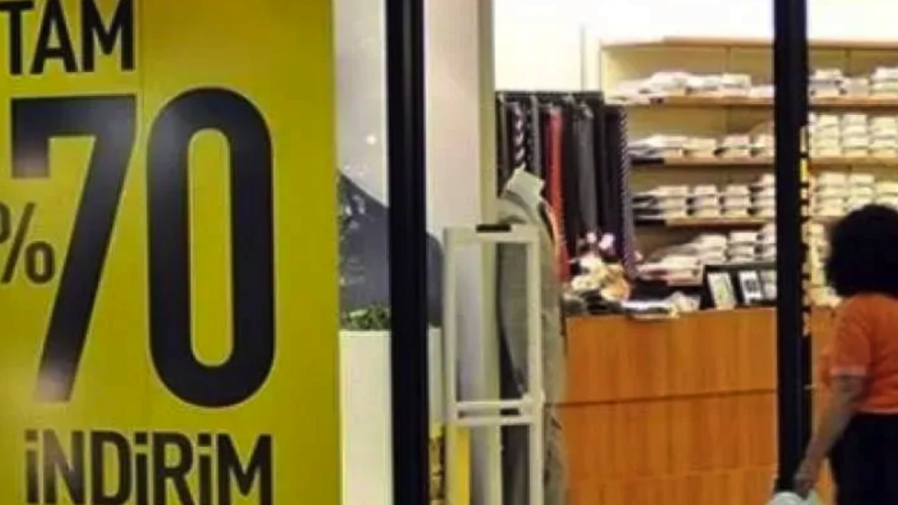 Gaziantep'te AVM'LERDE VATANDAŞI KANDIRIYORLAR!