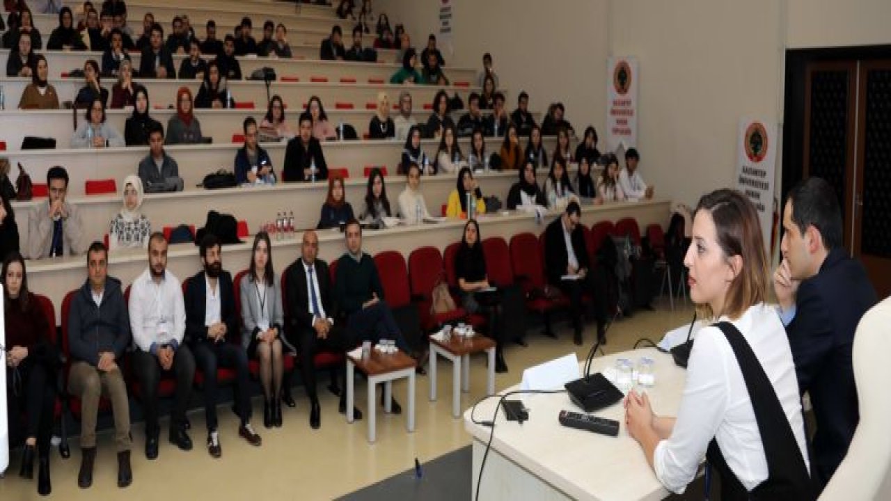 GAÜN'DE MÜLTECİ VE GÖÇMEN HAKLARI PANELİ