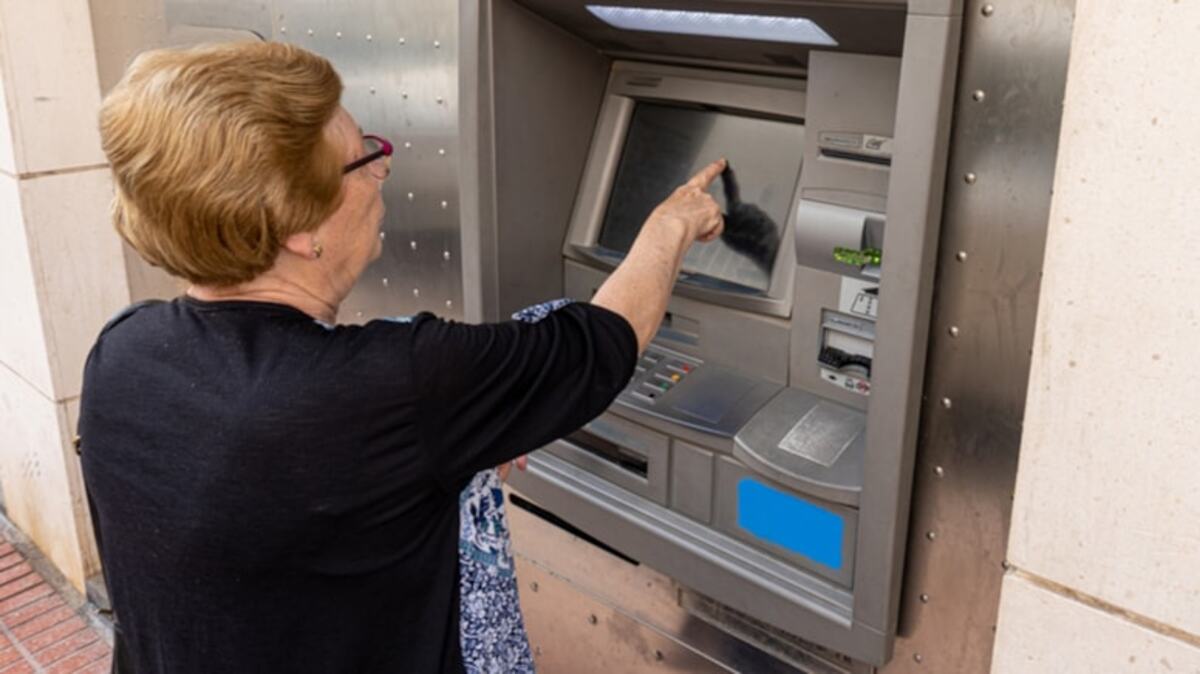 SGK uzmanı uyardı: Ocak ayında kartını ATM'ye sokan emekli şoke olacak