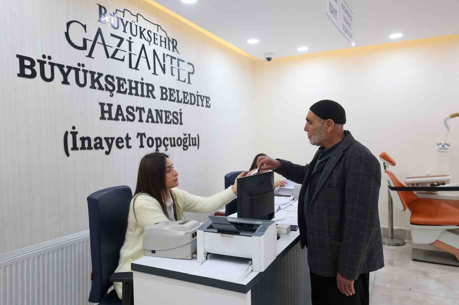 Gaziantep Büyükşehir Belediyesi'nden dev hizmet! Randevusuz hizmet sunan yeni diş hastanesi açıldı