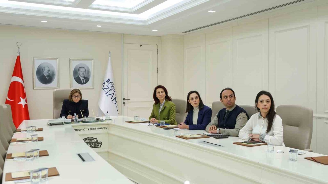 Gaziantep Büyükşehir Belediyesi'nin mücadelesi örnek gösteriliyor