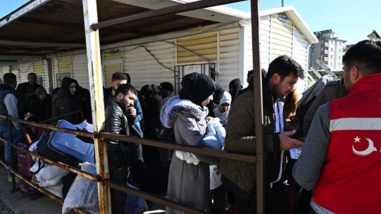 Suriyeliler Geri Dönüyor...