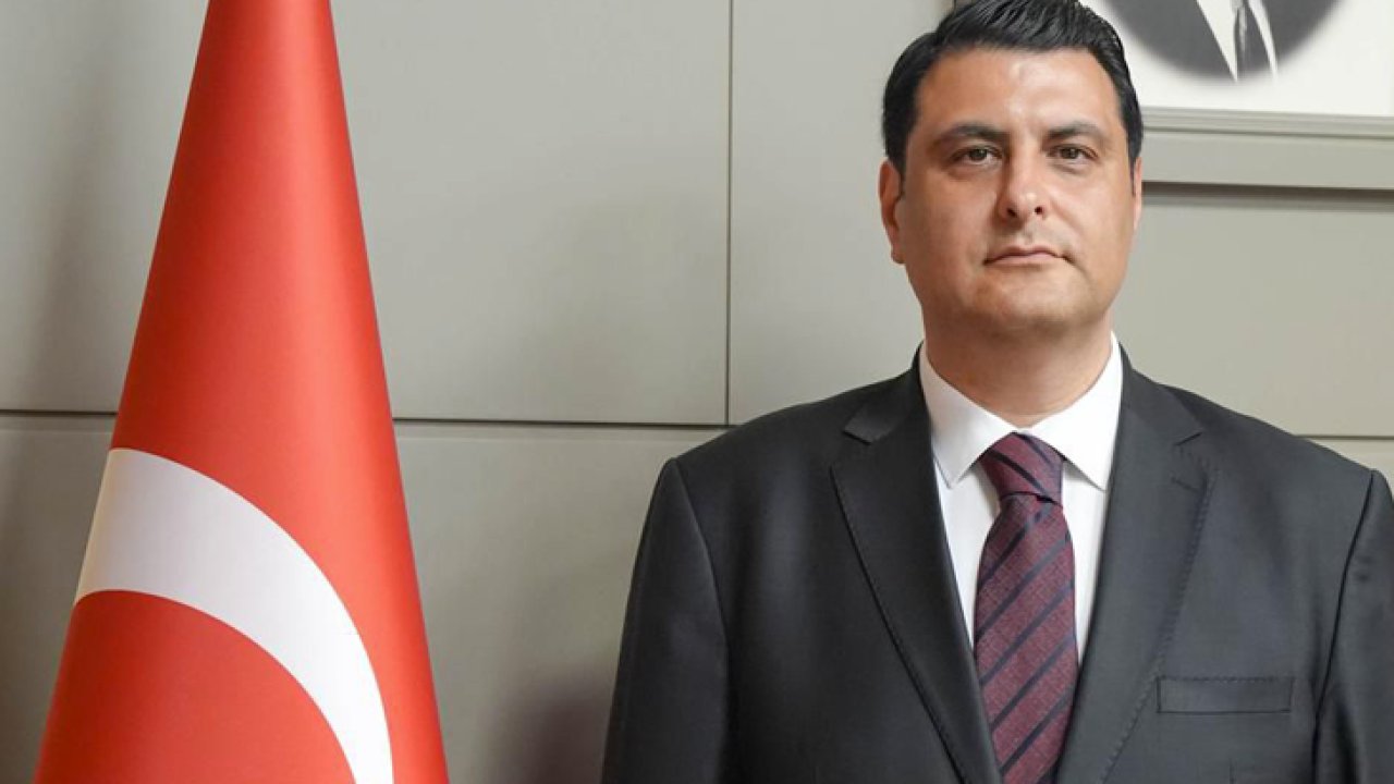 Umut Yılmaz Emeklilere Sözünü Tuttu! Yeni yıl öncesi 3 ila 5 bin TL  hesaplara yatacak