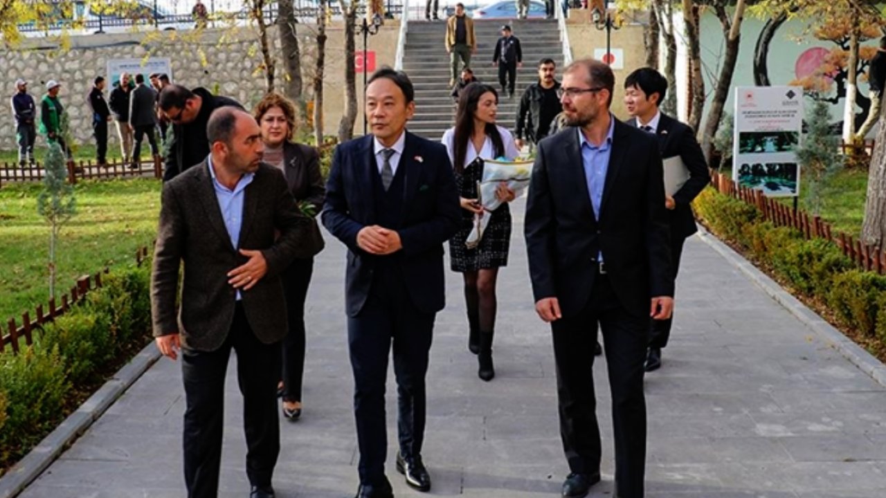 Japon Büyükelçi'den, Gaziantep'te yardımda bulundukları hastaneye ziyaret