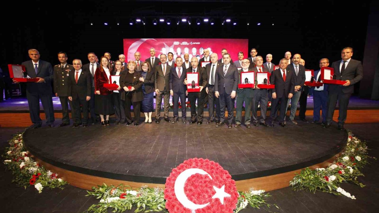Gaziantep'e değer katanlar ödüllendirildi.
