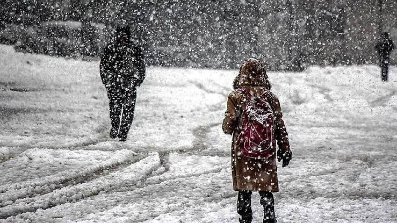 Gaziantep’li veliler haber bekliyor! Kar sonrası don riski velileri endişelendiriyor! Valilikten açıkalama bekleniyor!