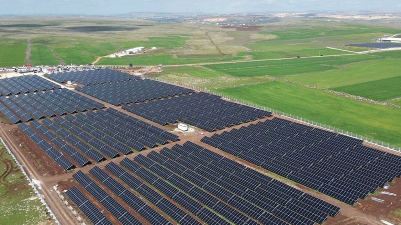 Gaziantep'te Solar Park Projesi: '45 bin 800 megavat elektrik üretilecek!'