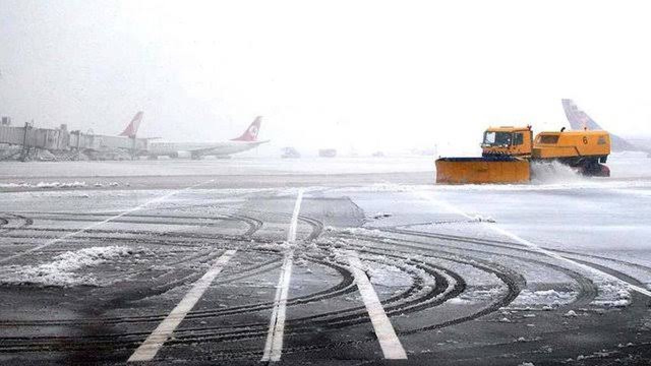 Gaziantep’te Kar Engeli: 11 Uçak Seferi İptal Edildi!