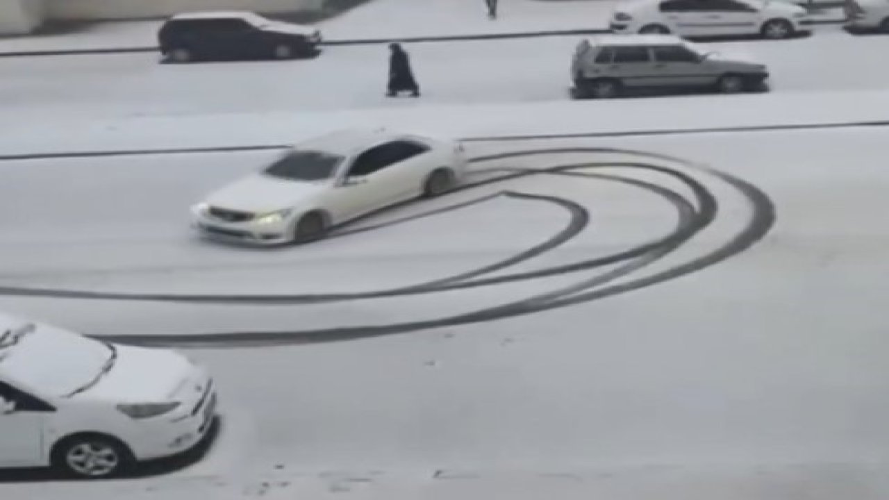Gaziantep’te karlı yolda drift atan sürücüye ceza yağdı