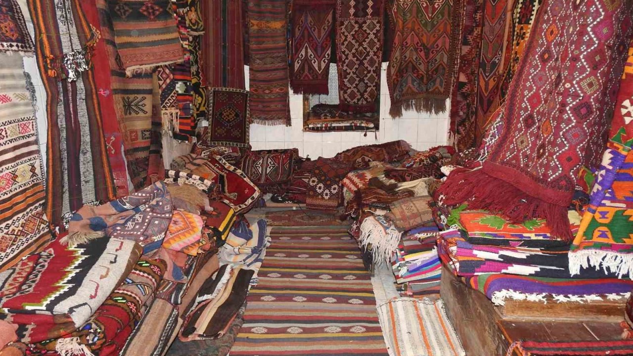 Gaziantep'in Tarihe Meydan Okuyan Halıları