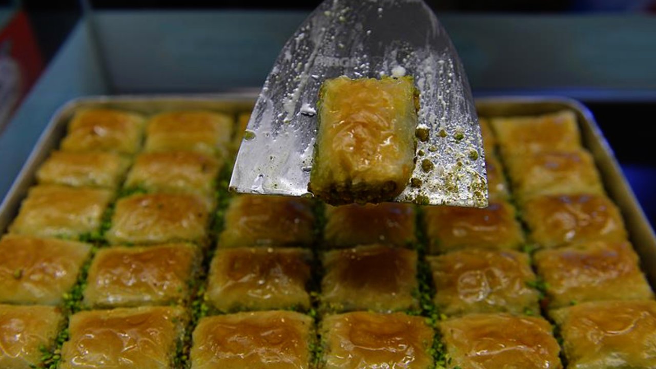Ünlü baklava markası ifşa oldu! Bakanlık kimsenin gözünün yaşına bakmıyor!