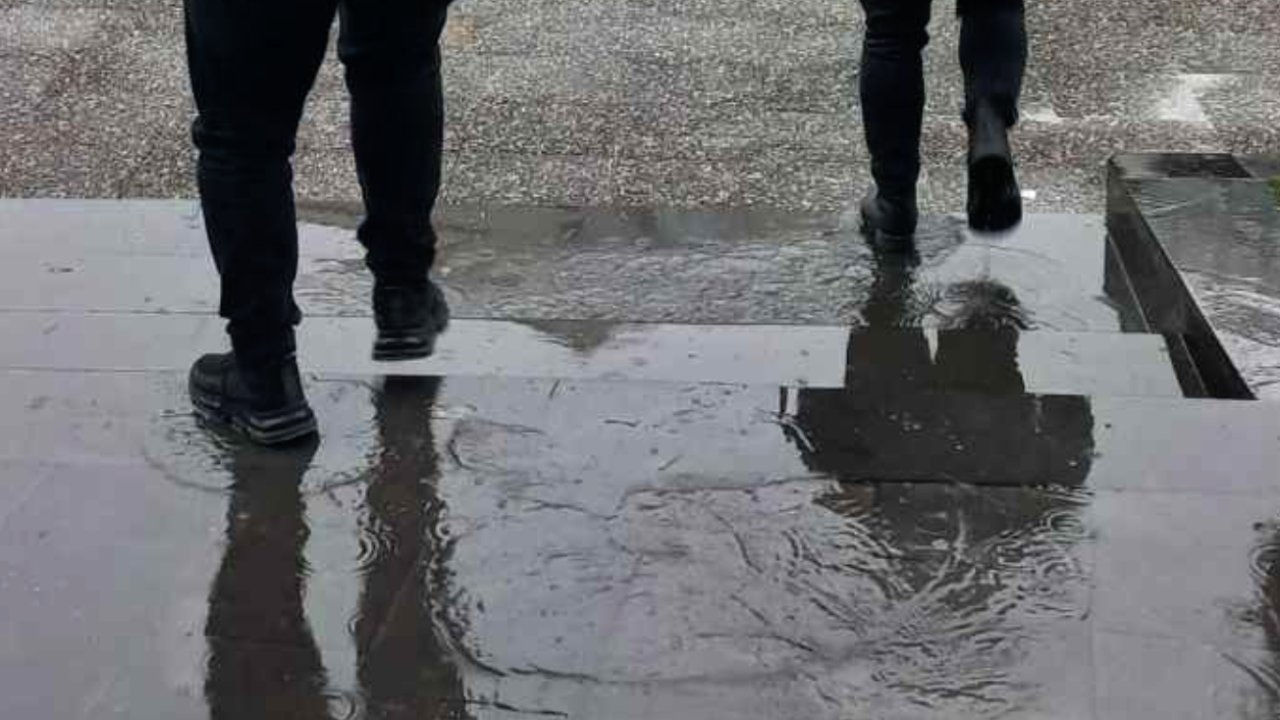 Gaziantepliler Kaldırımda Yürürken Dikkat!