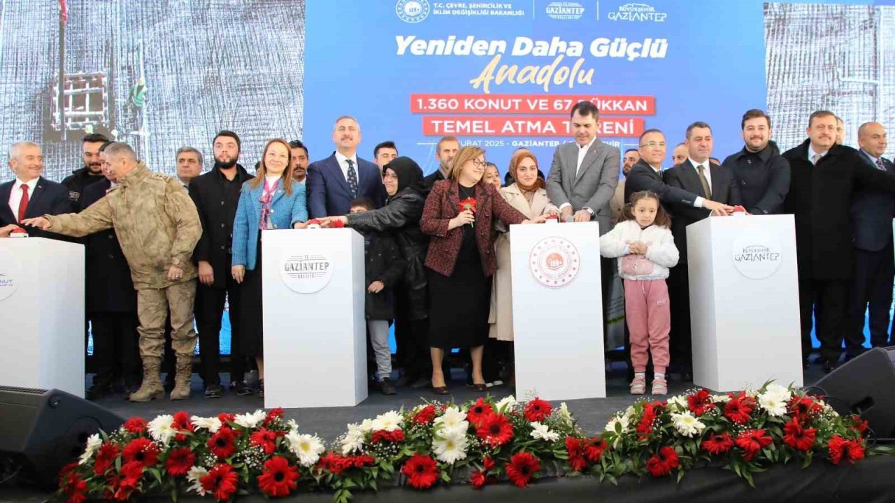 Bakan Kurum Gaziantep'te CHP'ye Sert Konuştu!