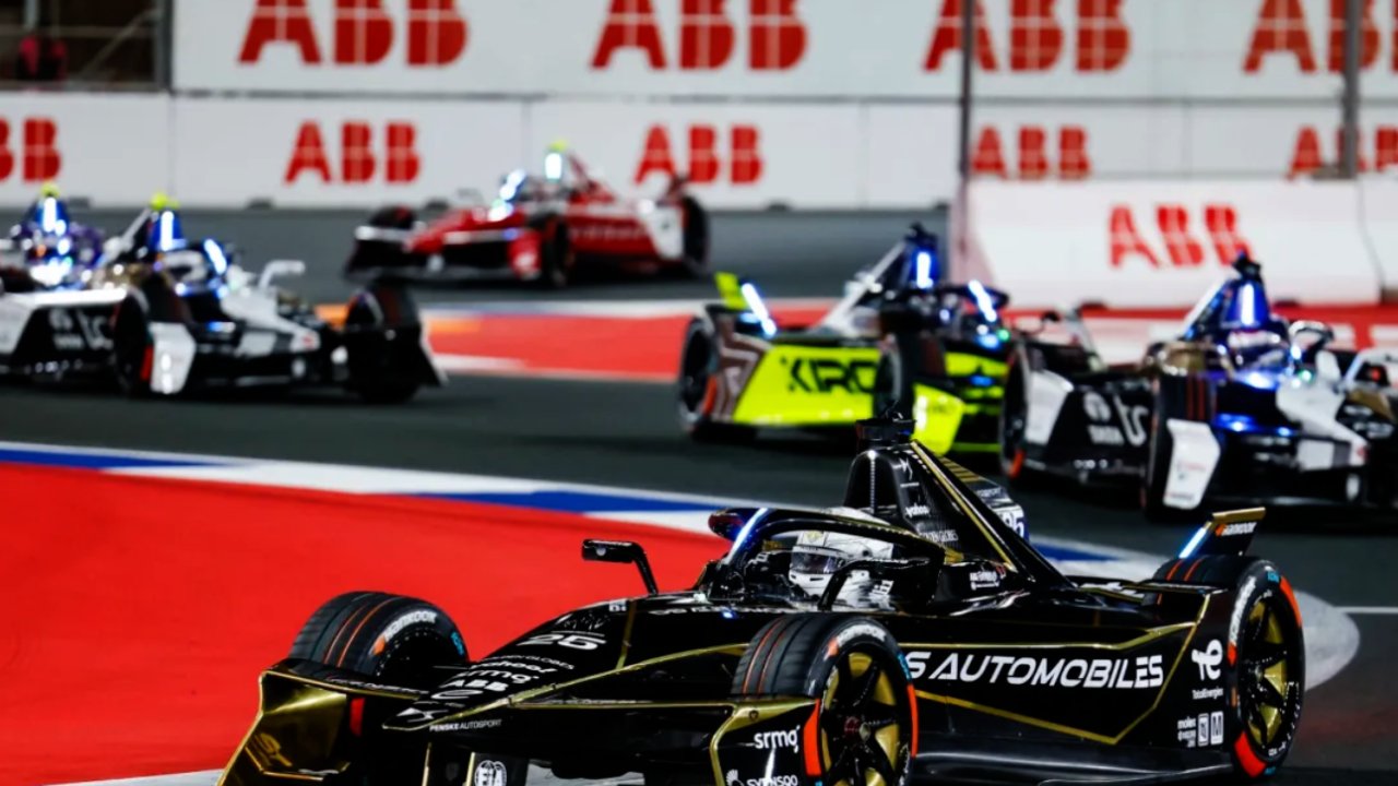 DS Automobiles, Cidde E-Prix'te piste çıktı