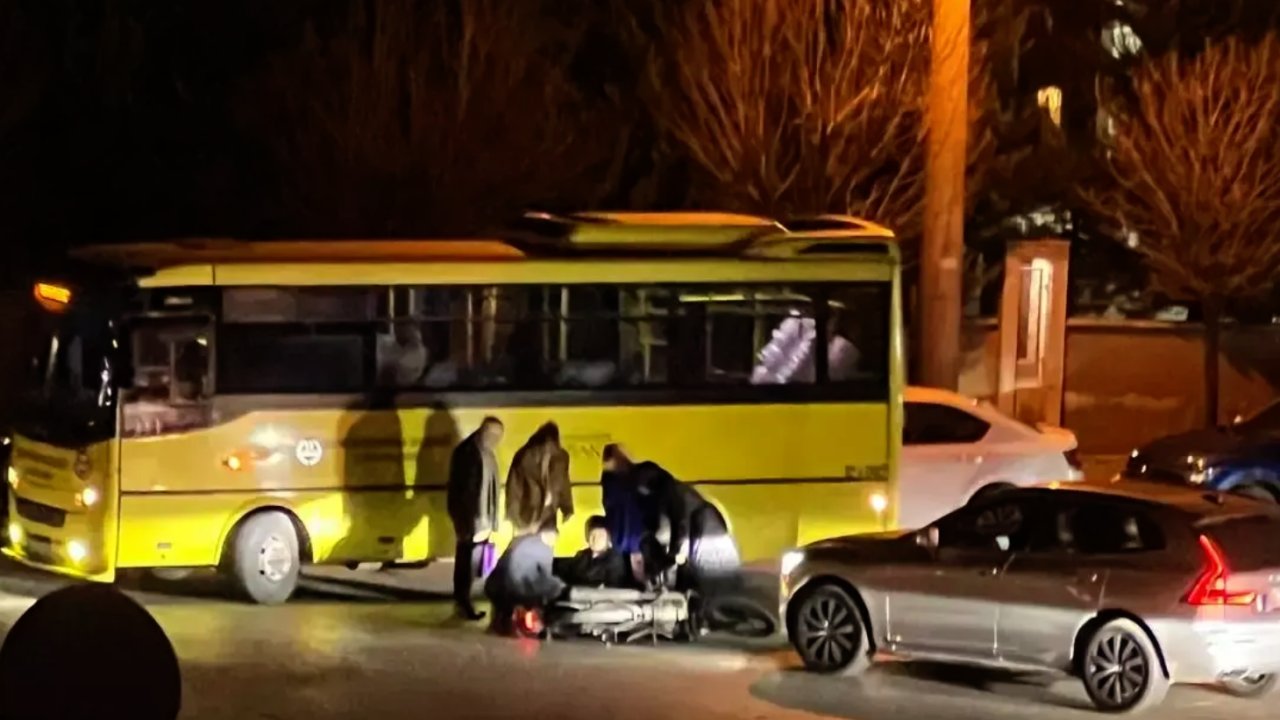 Gaziantep Batıkent'te Akşam Trafiği Felç: 'Motor ve Lüks Araç Çarpıştı, 1 Yaralı!'