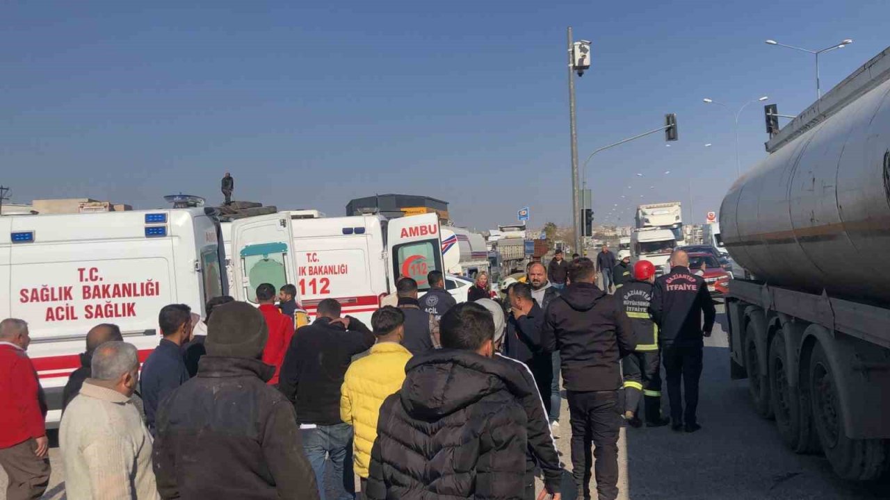 Gaziantep'te Zincirleme Kazada Can Pazarı Yaşandı!