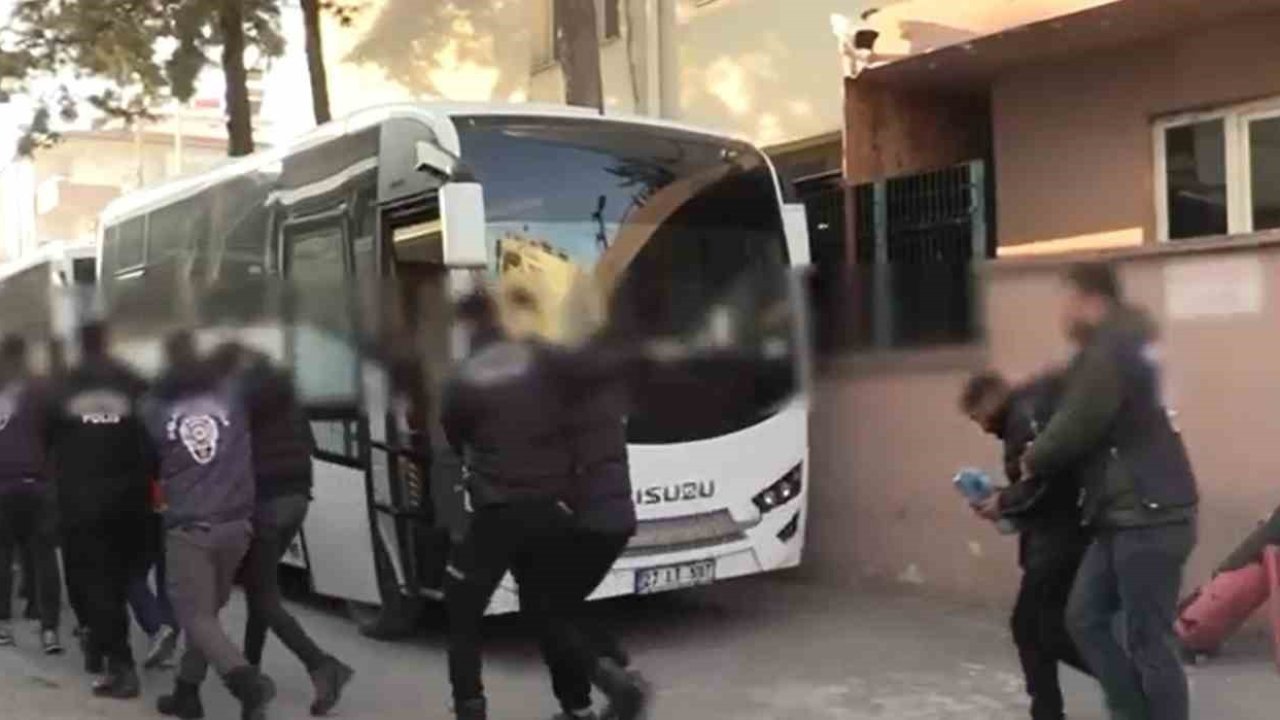 Gaziantep’te Dev Çek-Senet Çetesi Çökertildi! 30 Tutuklama