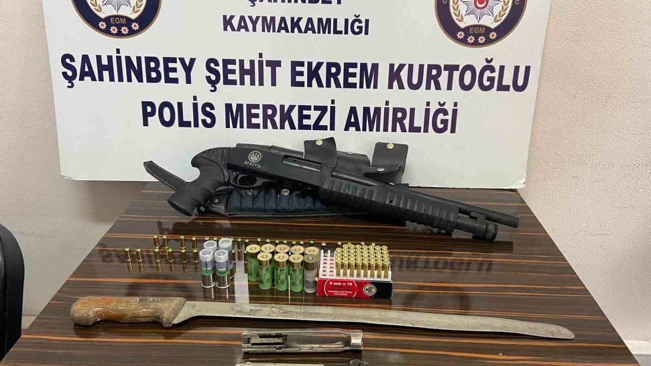 Gaziantep’te 5 adet ruhsatsız tüfek ele geçirildi: 2 gözaltı