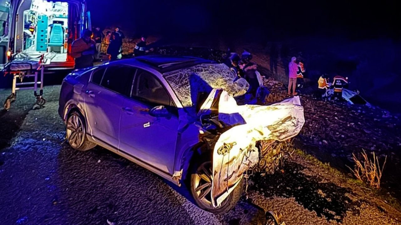 Şanlıurfa-Gaziantep kara yolunda Can Pazarı! 4 kişi öldü