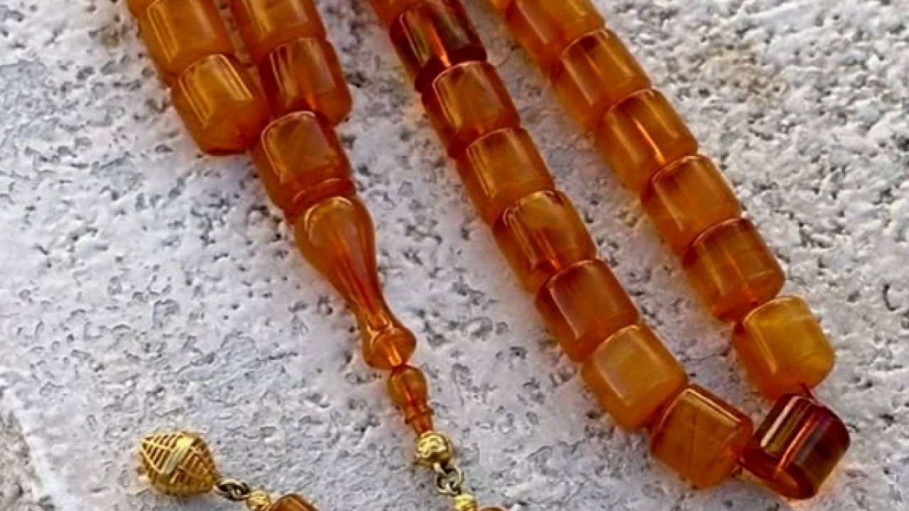 Kehribar Tesbih Nedir? Nasıl Ortaya Çıkmıştır?