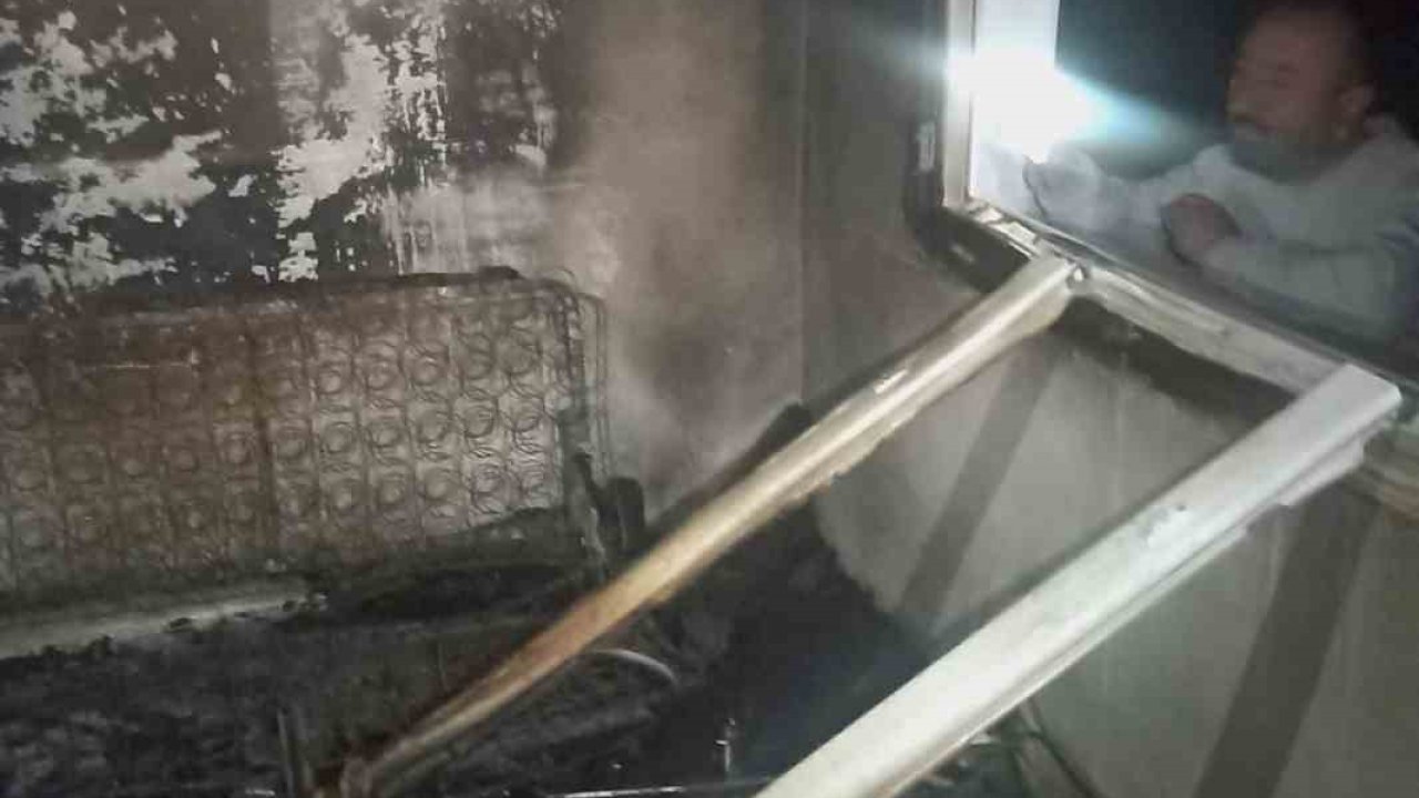 Gaziantep'te 2 evde aynı anda yangın çıktı