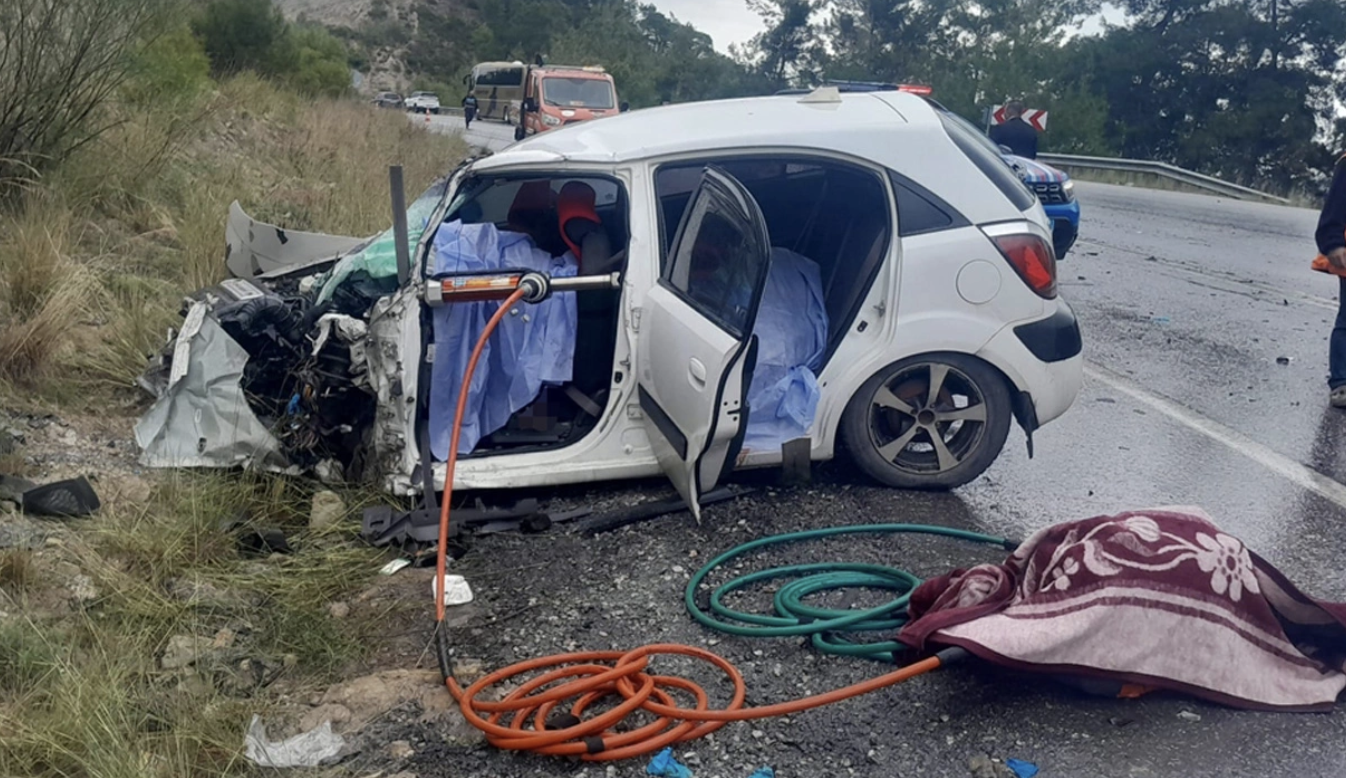 Bayram Tatilinde Trafik Faciası: İlk 2 Günde 19 Ölü, 2.499 Yaralı! İçişleri Bakanı Yerlikaya’dan Acı Bilanço