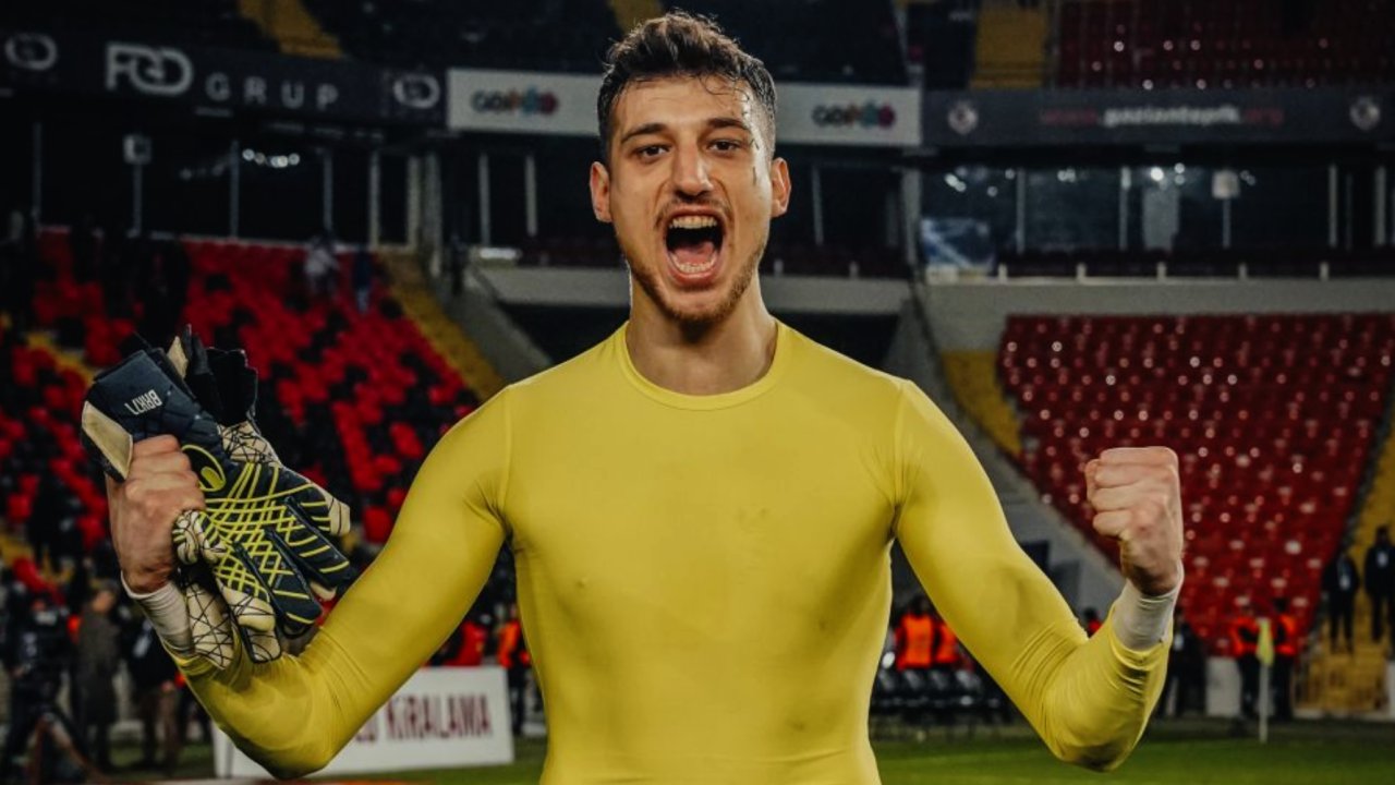 Gaziantep FK'de Mustafa Burak'tan örnek hareket: 3 Maaşını Bağışladı