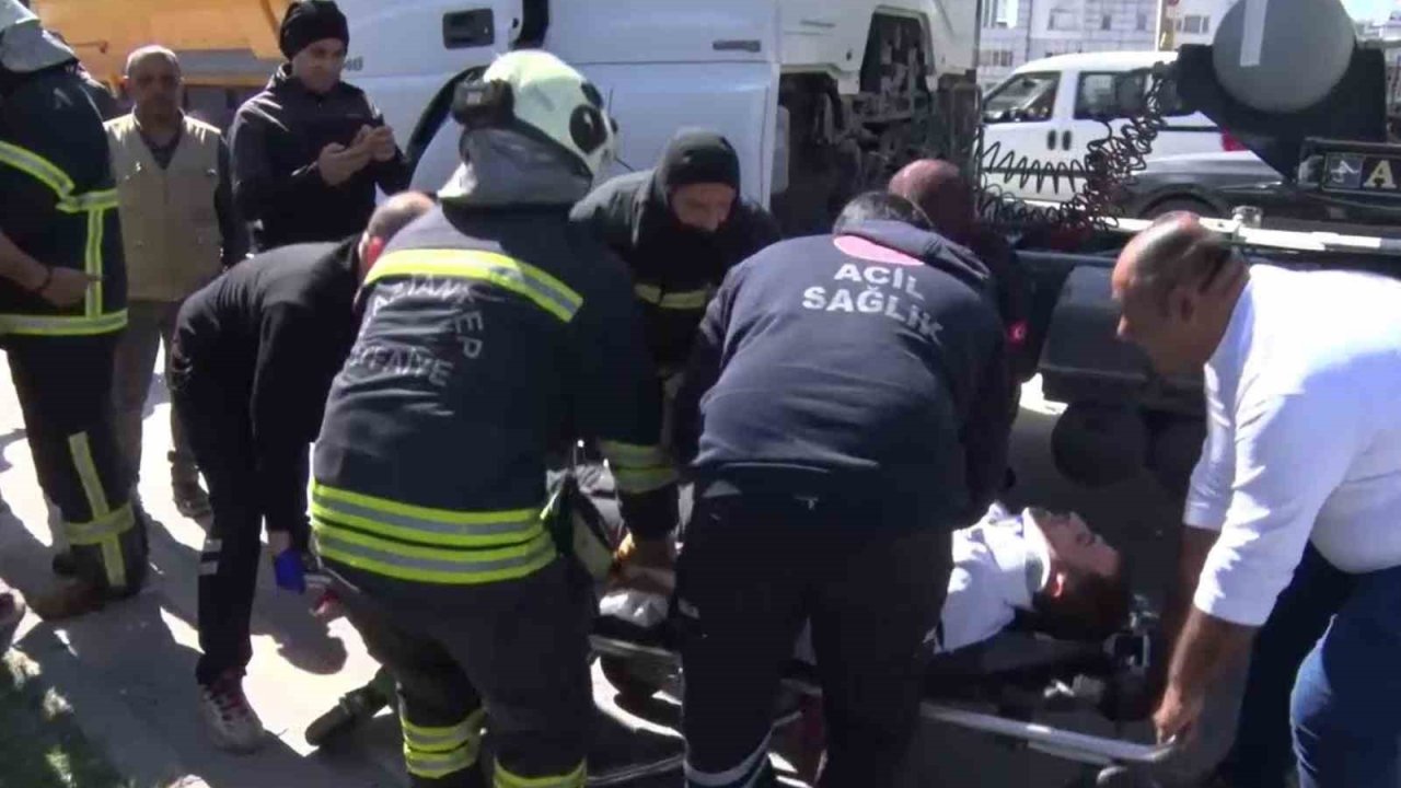 Gaziantep’te 2 tır çarpıştı: 1 yaralı
