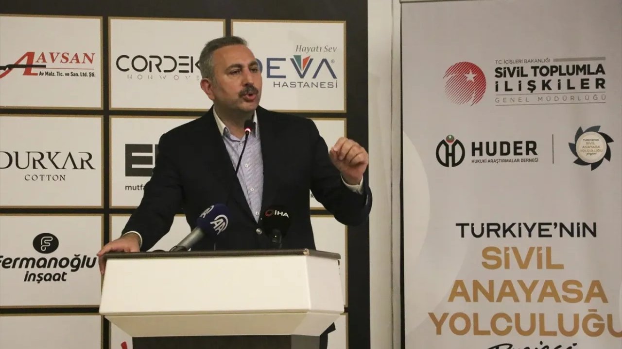 AK Parti Grup Başkanvekili Gül'den anayasa açıklaması: