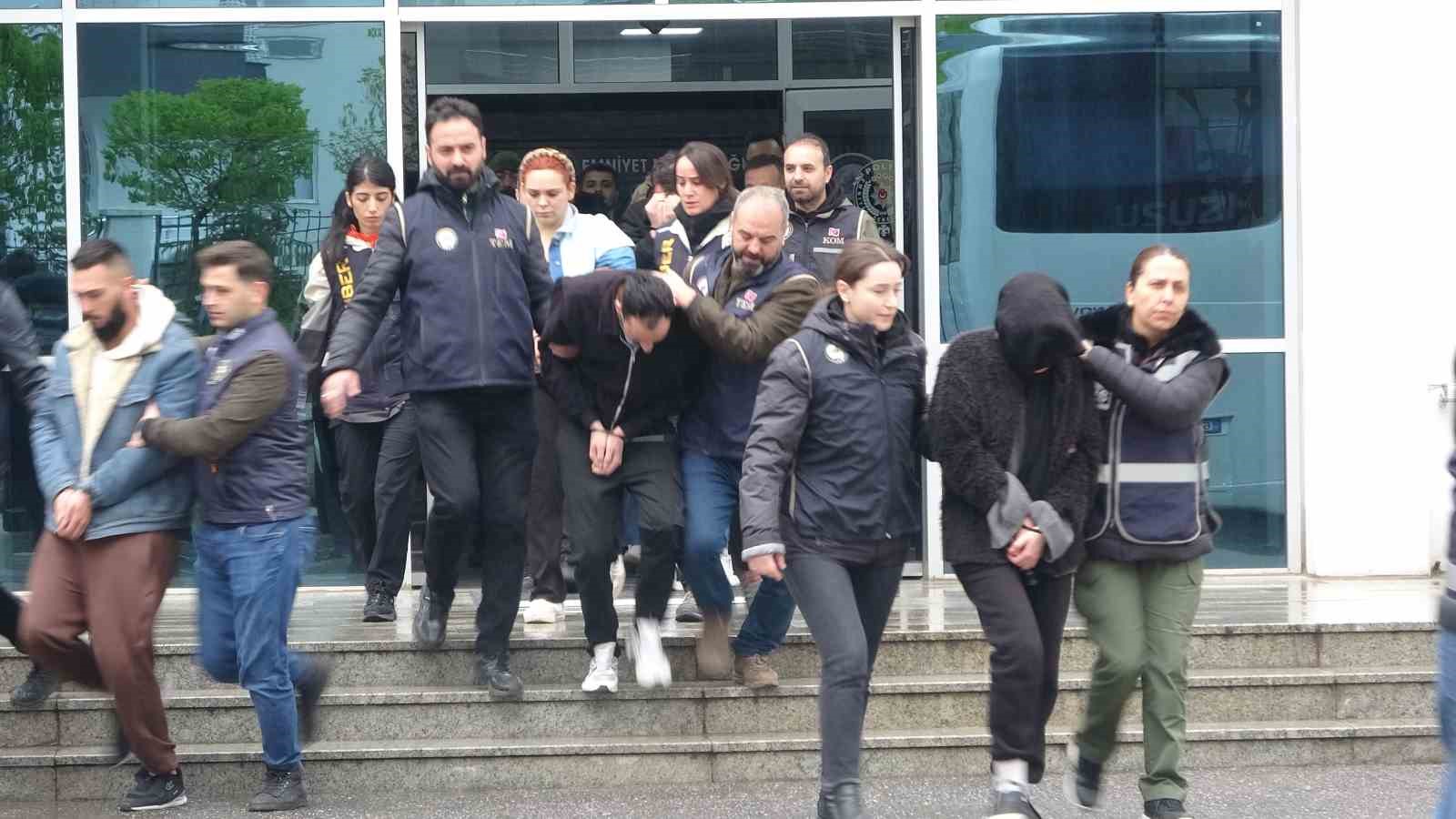 Gaziantep'te 9 Milyarlık Vurgun! Yasa Dışı Bahis Çetesine Darbe