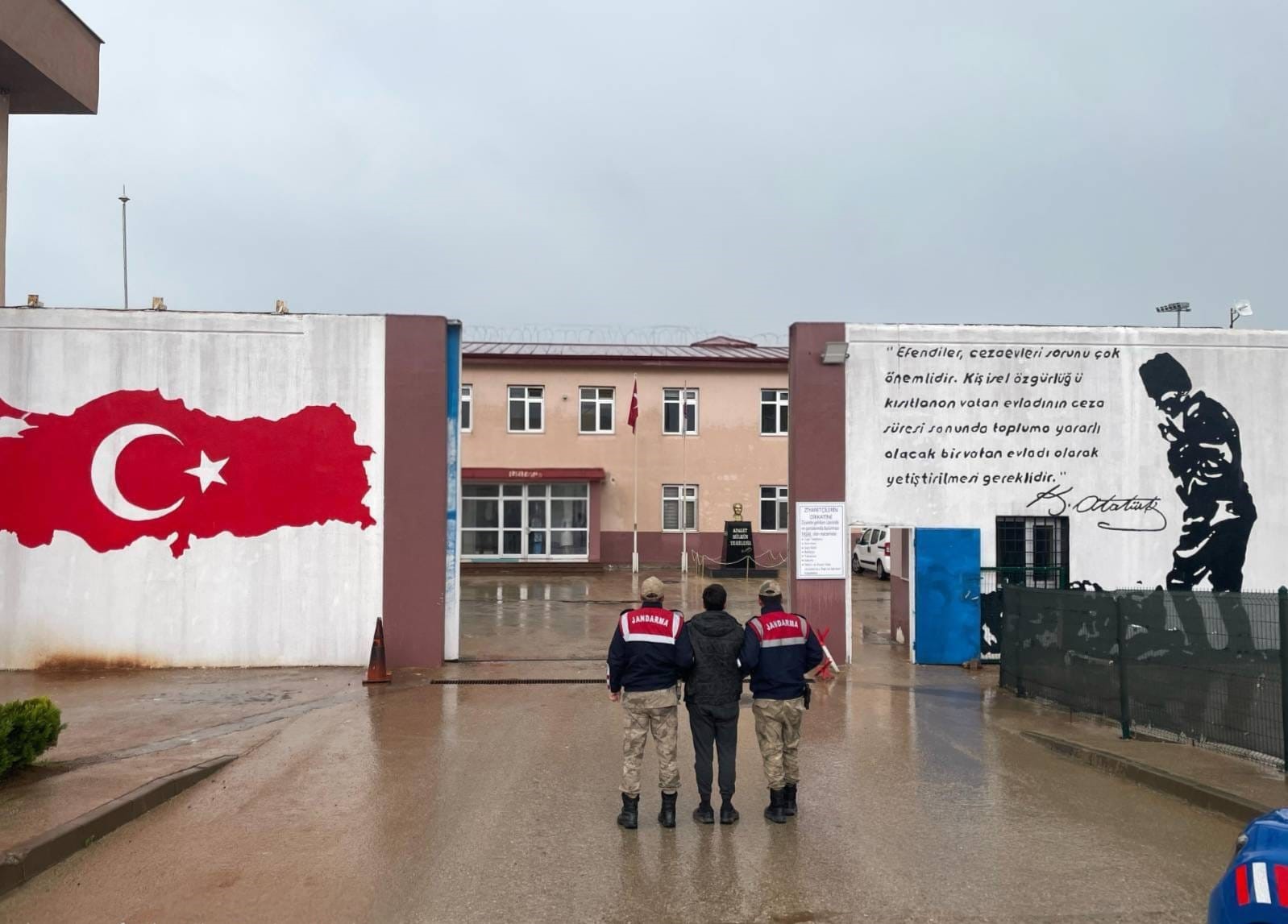 Gaziantep’te 17 yılla aranıyordu! Kıskıvrak yakalandı