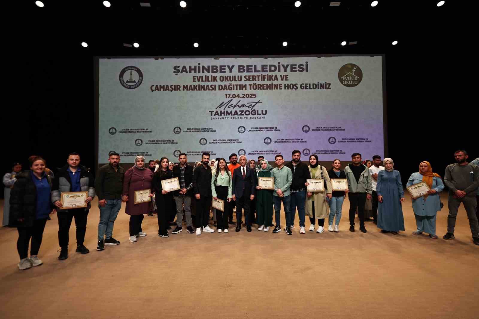 Gaziantep'te 672 çift daha sertifika aldı