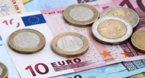 Gaziantep Döviz Piyasasında Son Durum: 25 Nisan 2025'te Dolar Yükselişte, Euro ve Sterlin Geriliyor