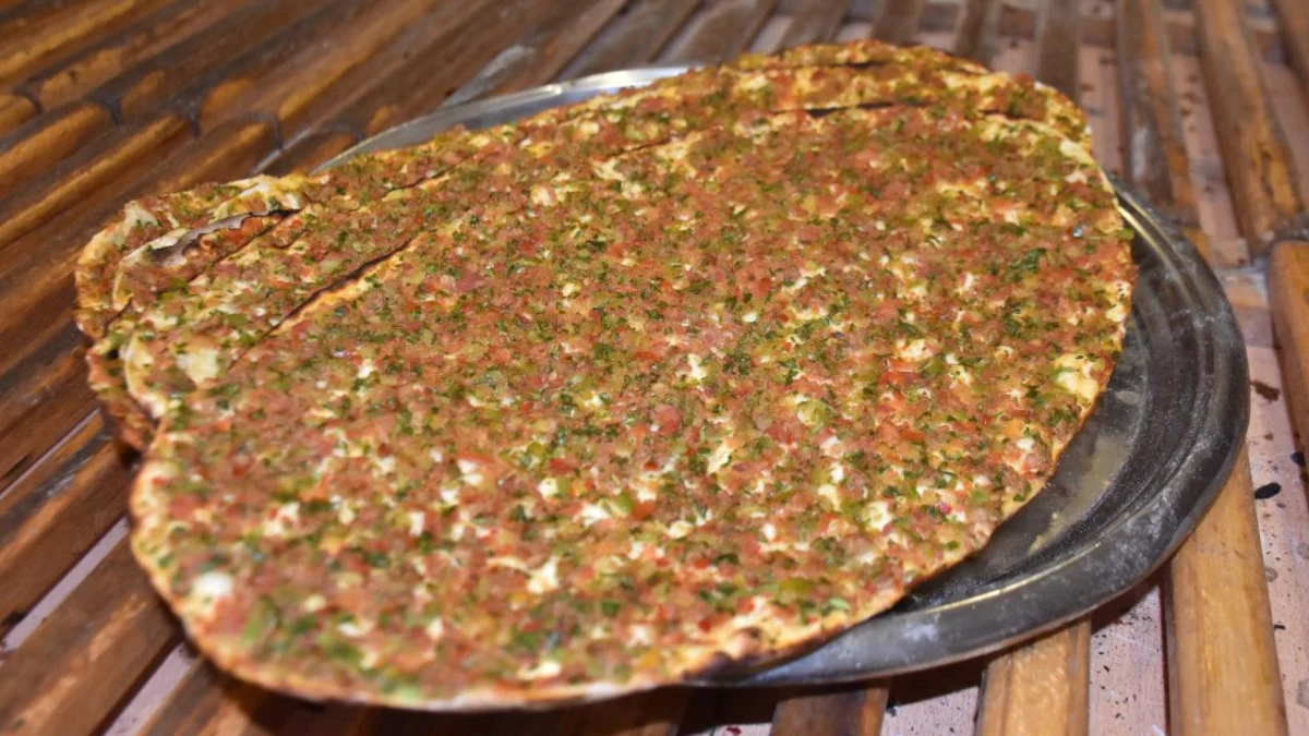 Kuzu Şişte Tavuk, Kebapta Sakatat! Lahmacun, Dana sucuk ...  Bakanlıktan Skandal Gıda Listesi