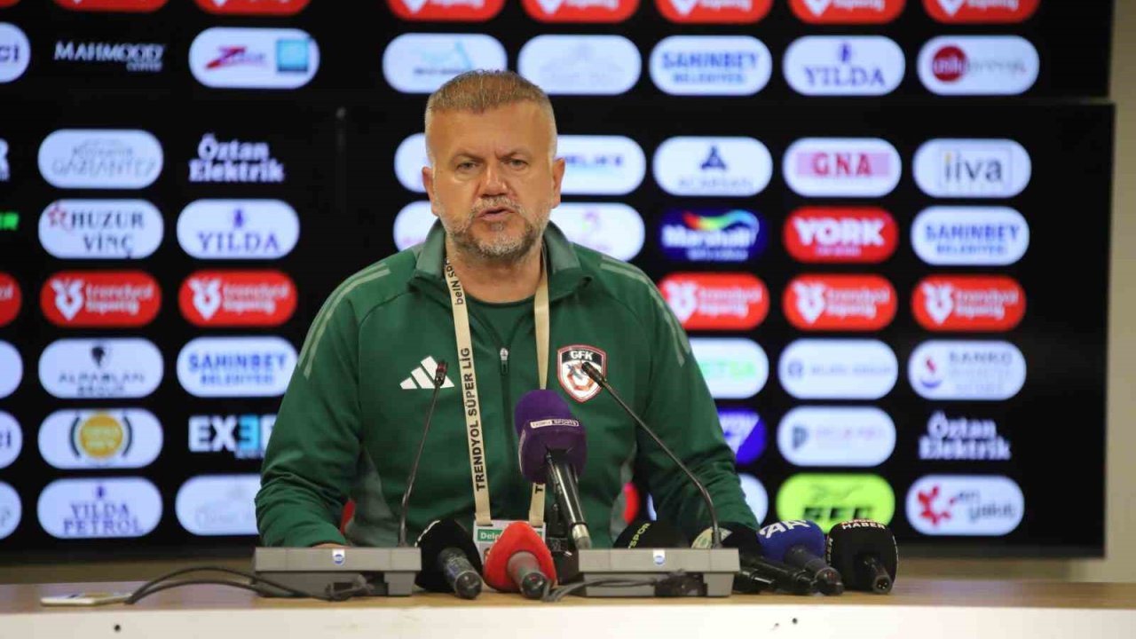 Selçuk İnan Cezalıydı Yardımcısı Kazak: '2 dakikada 2 gol yedik'