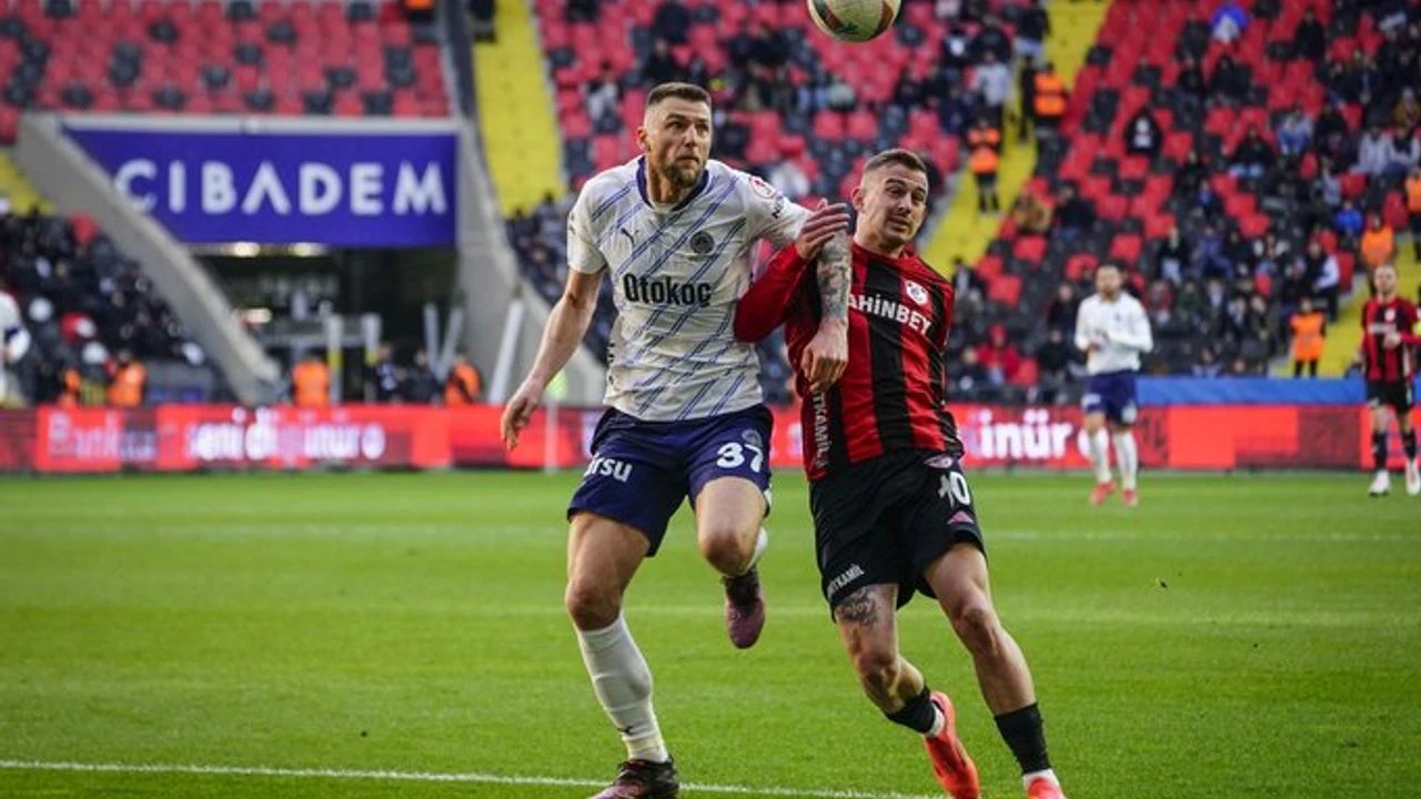 Gaziantep FK, Fenerbahçe'ye Karşı 4 Yıldır Galibiyet Hasreti Çekiyor! 33. Haftada Büyük Sınav