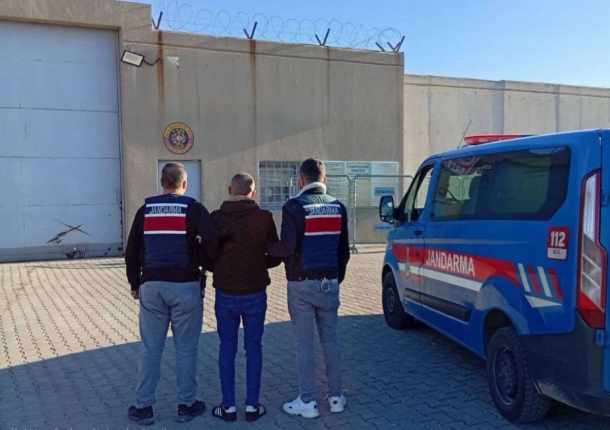 Gaziantep'te 13 yıl cezayla aranan uyuşturucu taciri yakalandı
