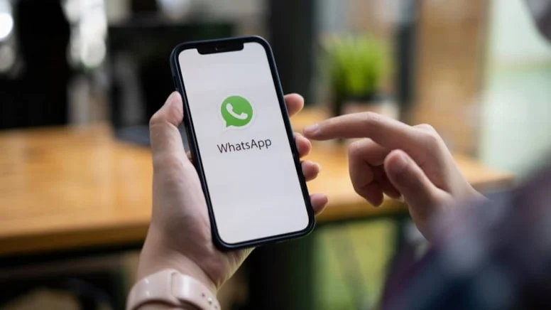 WhatsApp’ın Yeni Meta AI Özelliği Kullanıcıları Kızdırdı: "Gereksiz ve Rahatsız Edici"